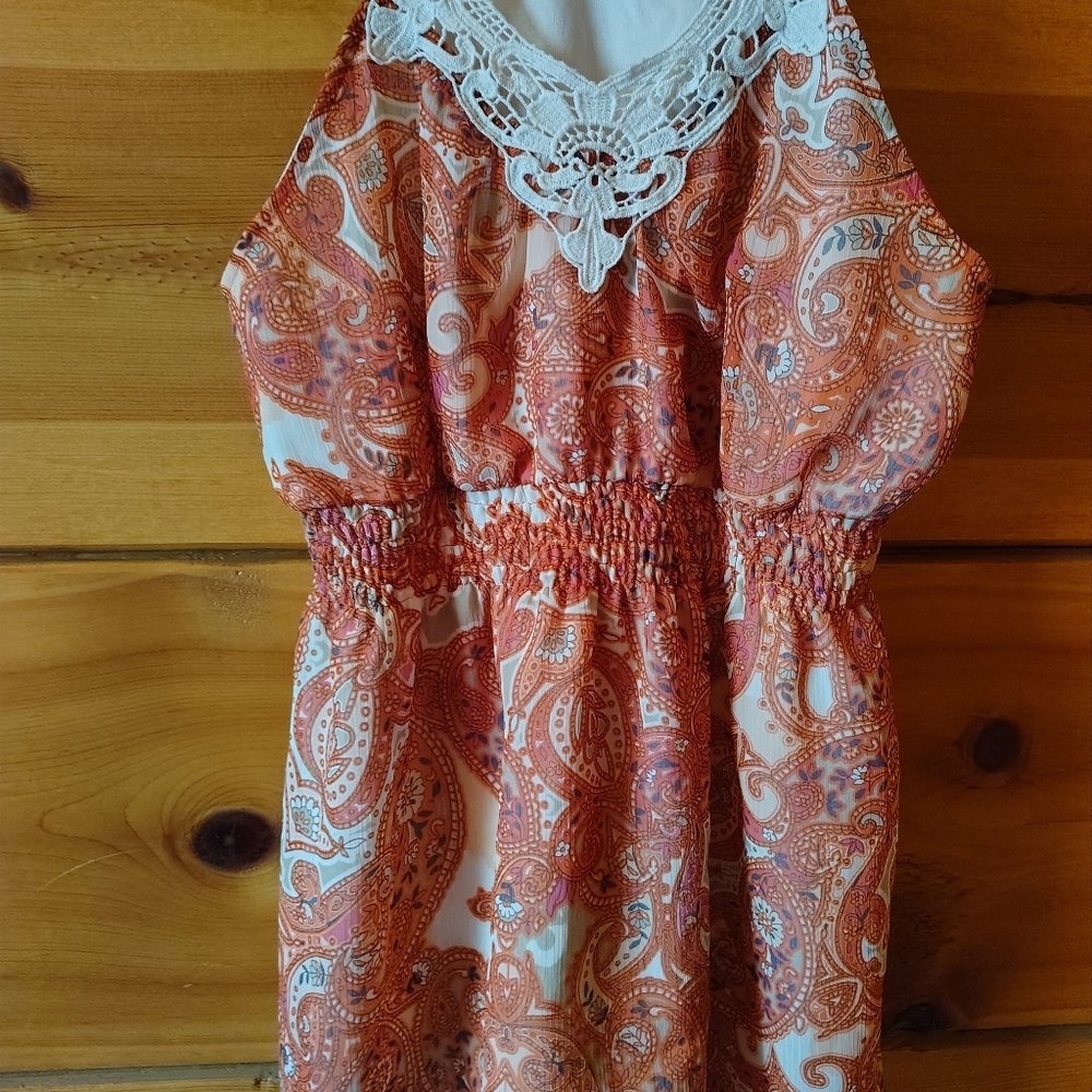 Women's Paisley Print Tank Top with Lace Detail